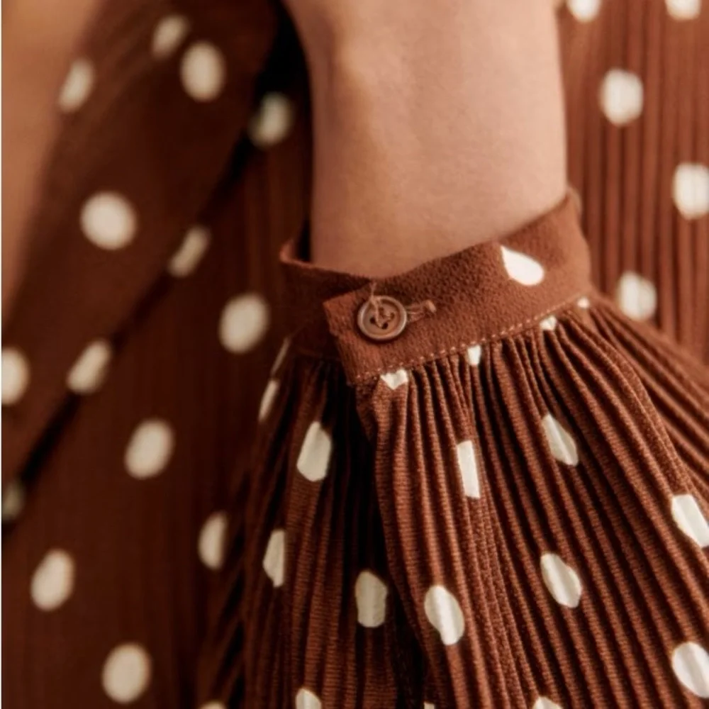 Sezane Nikki shirt blouse Brown Polka Dot Women's plisse top ecru size 40 8 NWT - Picture 2 of 2